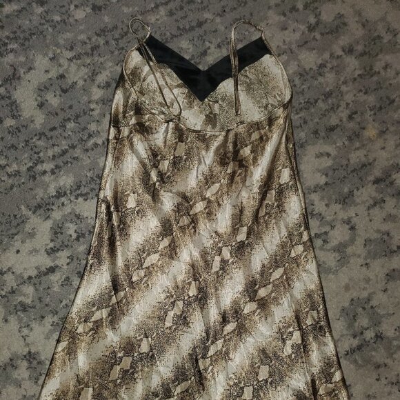 VTG Cinema Exoile Natural Tones Nightgown || Med || EUC - Picture 7 of 13